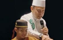 ⁠Ibu-Ibu Mendadak Gaduh dan Rusuh saat Ustaz Dasad Latif Dakwah, Ternyata Ada 'Sosok' Datang Beruntung Diusir Bocil