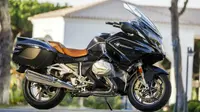 BMW Motorad India secara resmi meluncurkan R 1250 R dan R 1250 RT terbaru