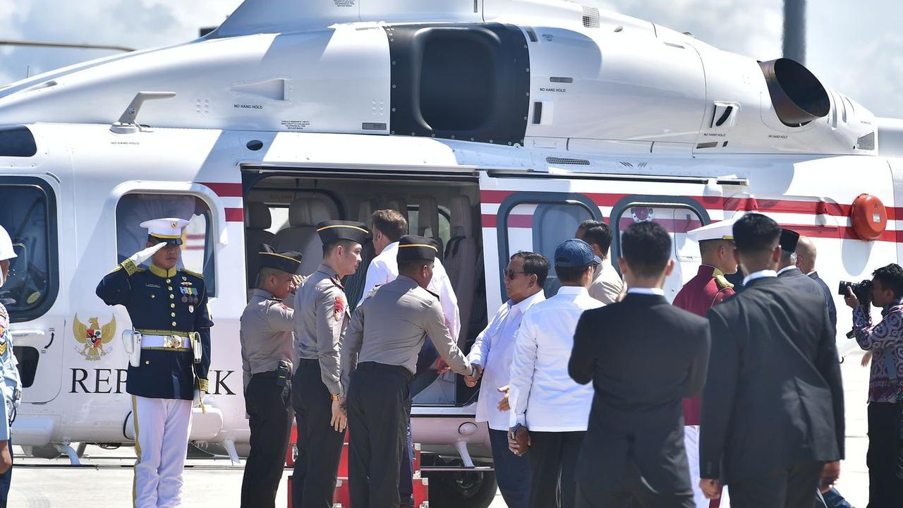 VIDEO: Cetak Sejarah! Helikopter AW 189 Polri Sukses Layani Penerbangan Prabowo dan Presiden Macron