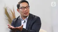 Ridwan Kamil saat wawancara khusus dengan tim Liputan6.com di Jakarta, Kamis (9/11/2023). (Liputan6.com/Herman Zakharia)