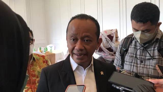Menteri Investasi/Kepala BPKM Bahlil Lahadalia dalam acara Mandiri Investment Forum di Plaza Mandiri, Jakarta, Kamis (2/2/2023).