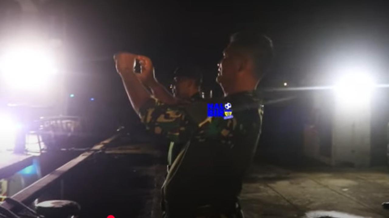Suka Duka Tugas di Pulau Berbatasan Indonesia- Singapura, Prajurit TNI Keluhkan sering Mati Lampu dan Mandi Air Hujan 'Dibuat Gembira'