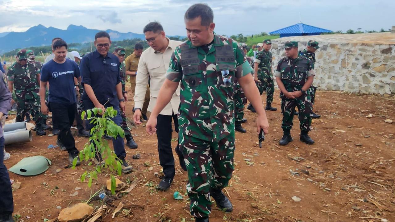 Kasad dan Wamentan Resmikan Sarana Pengairan Ribuan Hektare Sawah di Sukabumi