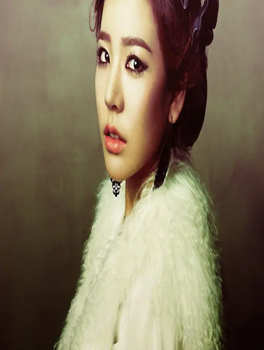 Dengan banyaknya pengalaman di hina dan tak dihargai oleh Haters membuat sosok pribadi Sunny menjadi lebih kuat dan tegar. (soompi/Bintang.com)