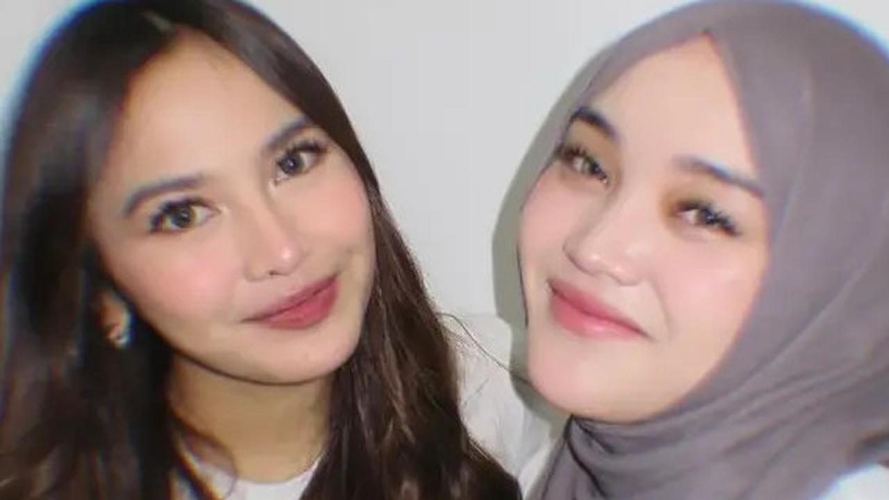 Sama-Sama Cantik Menawan, 6 Potret Putri Delina di Momen Ulang Tahun Mahalini ke-25: Makin Kompak Bak Kakak-Adik Kandung