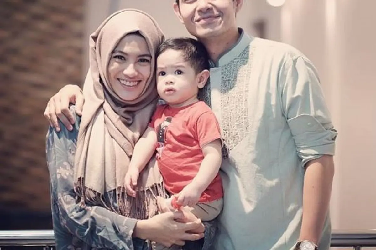 [Bintang] Dude Harlino - Alyssa Soebandono