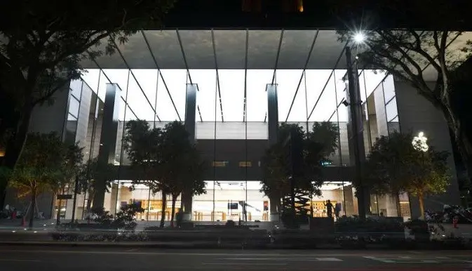 Apple Store pertama di Asia Tenggara dipastikan berlokasi di Singapura (sumber: straittimes.com)