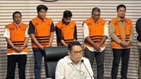 Bupati Kolaka Timur Abdul Azis ditetapkan menjadi tersangka kasus dugaan korupsi proyek RSUD