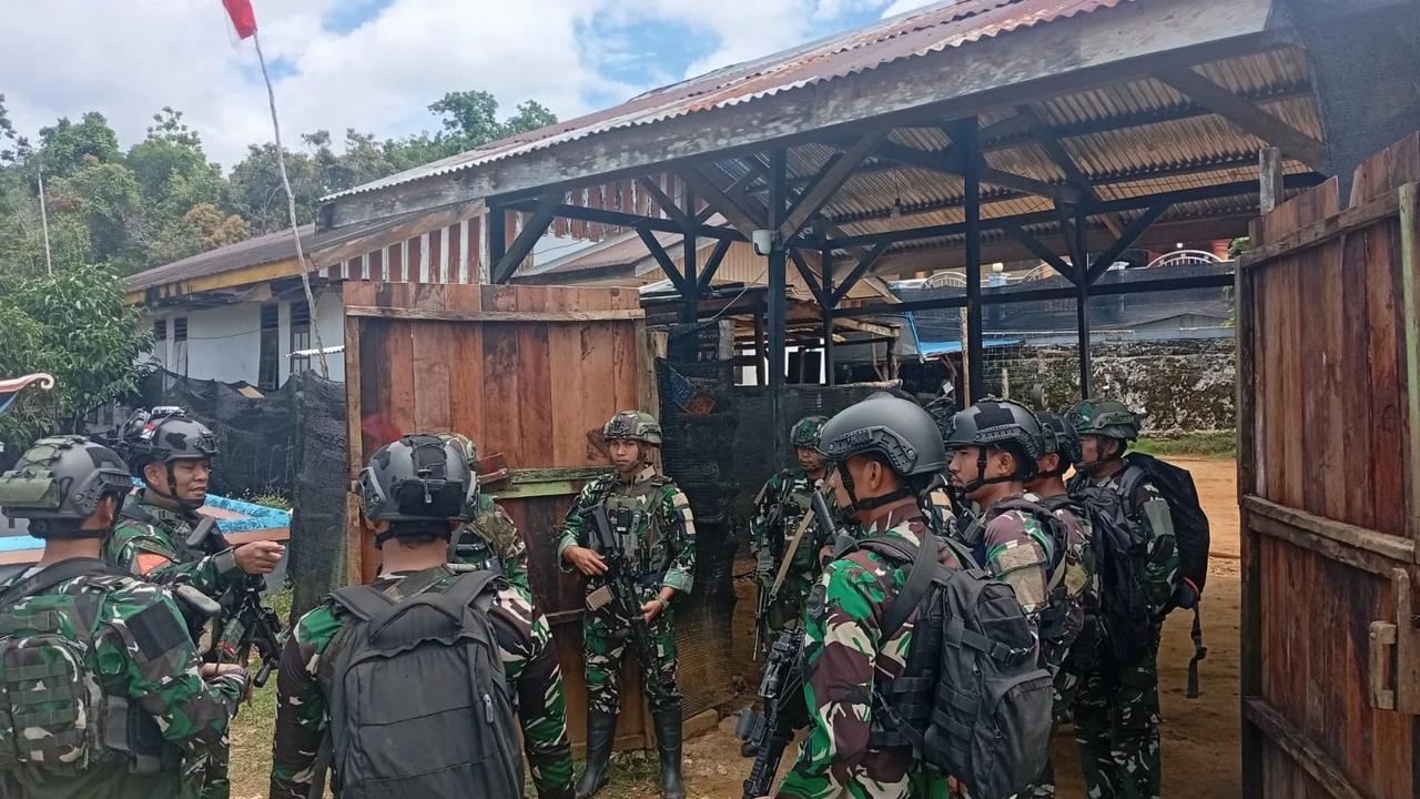 FOTO: Operasi TNI di Papua Tegas dan Humanis Amankan Warga