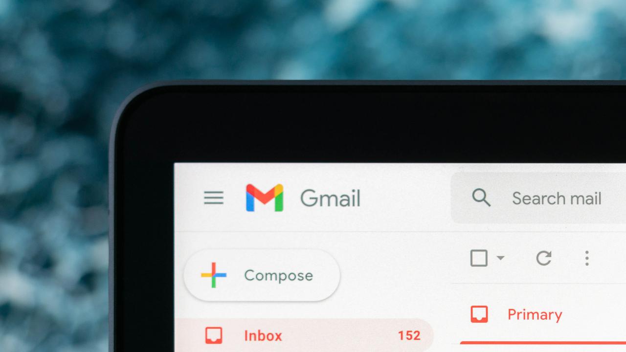 Ilustrasi Email