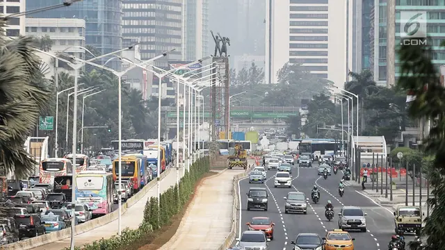 Melihat dari Kejauhan Patung Selamat Datang Usai JPO Bundaran HI Dirobohkan