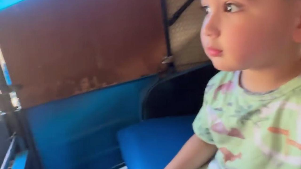 7 Potret Kay Anak Faisal Haris dengan Jennifer Dunn Naik Bajaj, Bikin Gemas Dikira Tuk Tuk Thailand