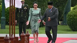 Kunjungan ini menandai langkah penting dalam mempererat hubungan bilateral Indonesia dan Thailand di berbagai bidang strategis. (Lillian SUWANRUMPHA/AFP)