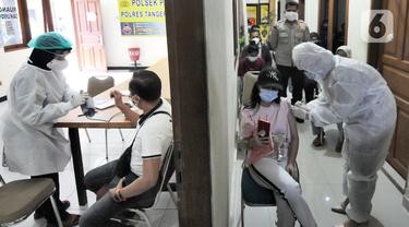 HUT Bhayangkara, Polsek Pamulang Gelar Vaksinasi Covid-19 Massal Gratis