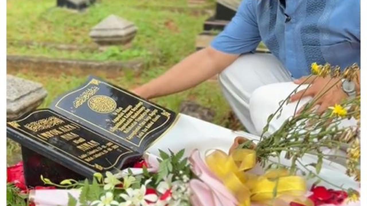 10 Potret Artis Ziarah Makam Jelang Ramadhan 2026, Raffi Ahmad hingga Indro Warkop