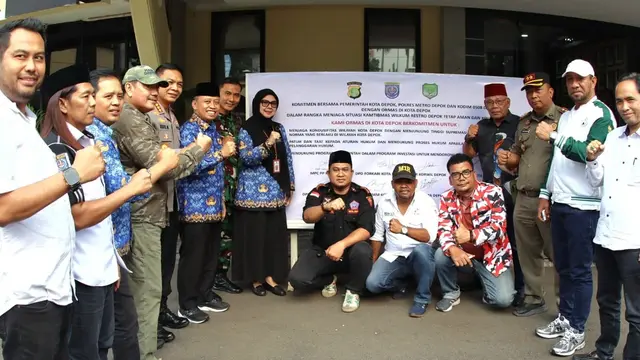 Sejumlah pengurus organisasi masyarakat (ormas) deklarasi dan berkomitmen untuk menjaga kondusivitas di wilayah Kota Depok, Selasa (20/5/2025). (Dokumen Polres Metro Depok)