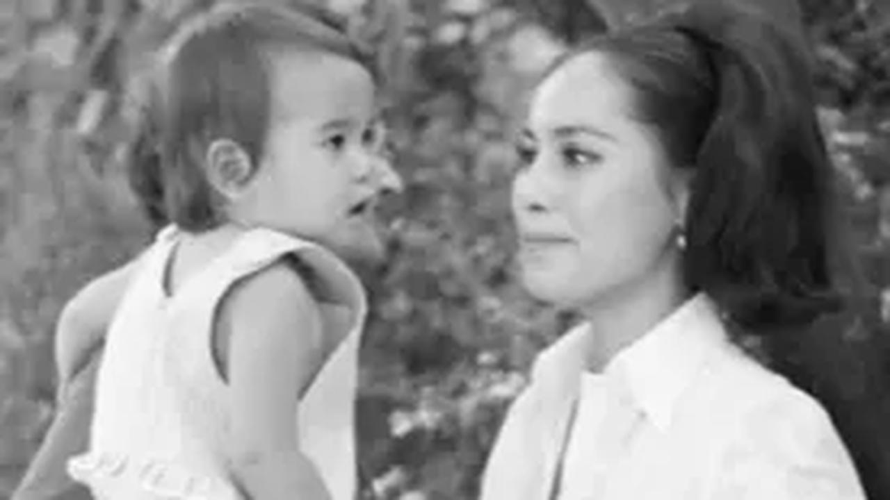 Pada tahun 1970, Kartika dan Dewi Soekarno mendapat kabar bahwa kondisi kesehatan Bung Karno semakin memburuk dan mendapat perawatan di rumah sakit. <br>
