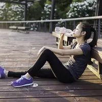 Setiap kali tubuh melakukan olahraga, otot mengalami stres dan bahkan "robek-robek" kecil yang tidak terlihat. [Dok/freepik.com]