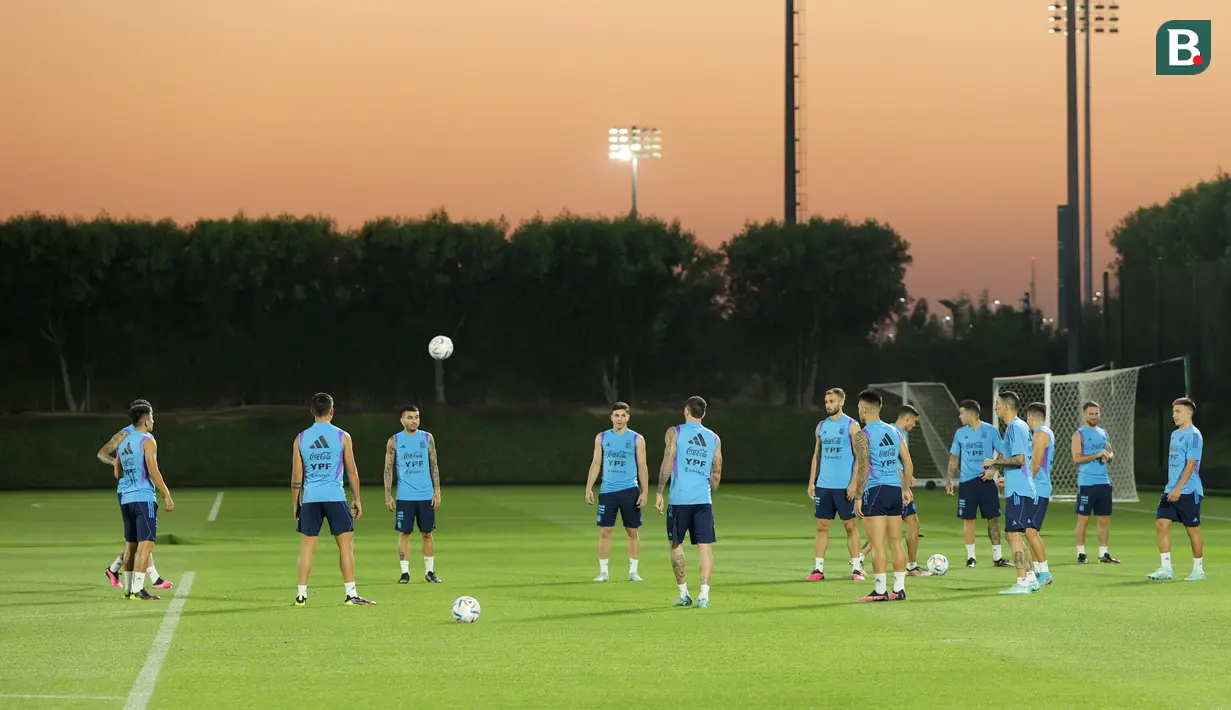 Bentrok Argentina kontra Belanda di babak delapan besar Piala Dunia 2022. Duel dijadwalkan berlangsung di Lusail Stadium, Sabtu (10/12/2022) dini hari WIB. (Bola.com/Ade Yusuf Satria)