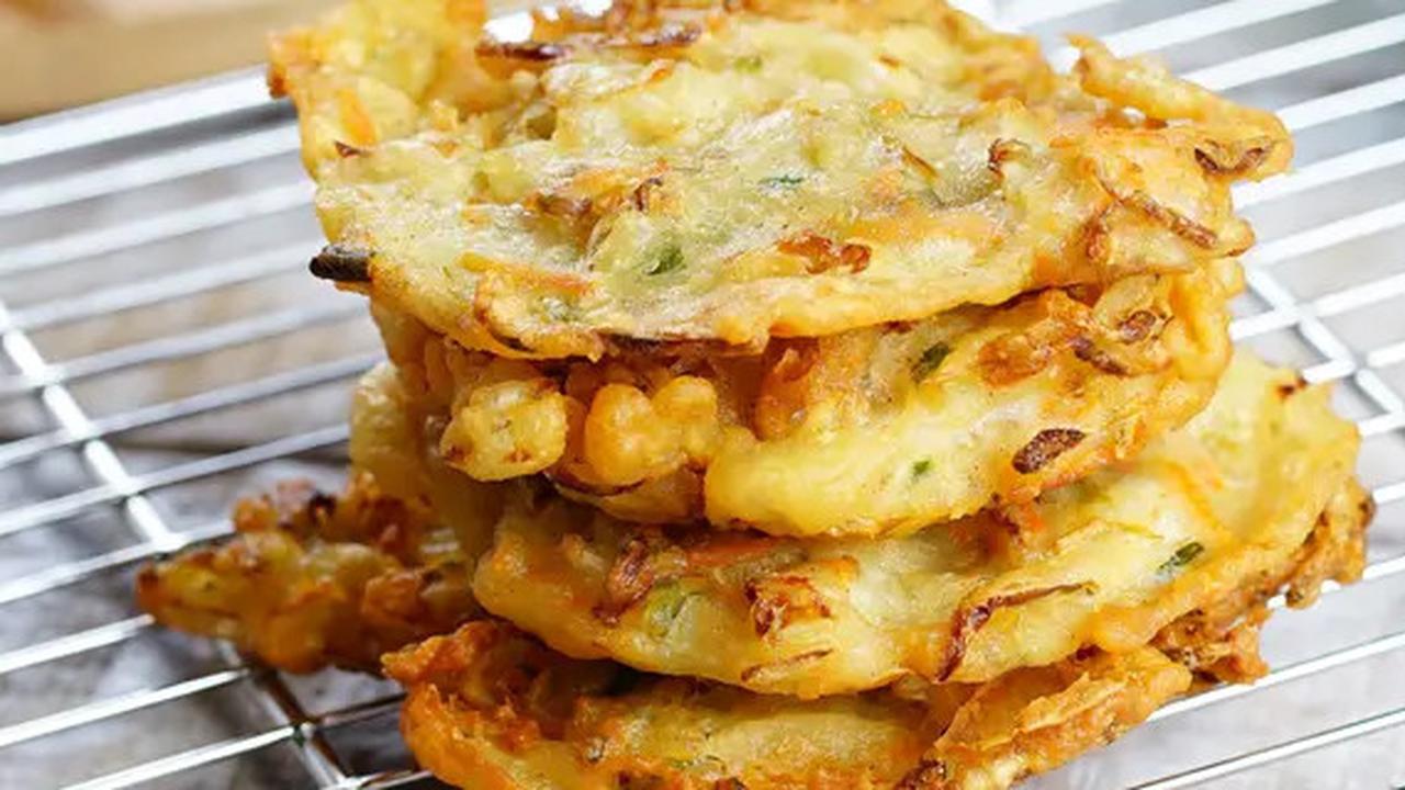 Rahasia Bakwan Sayur Tetap Renyah, Coba Tips Ini di Rumah