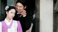Keseruan Jeon Hye Bin dan Lee Jun Ki saat beraksi di drama Gunman in Joseon (2014)