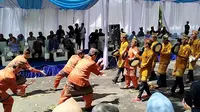 Pawai Budaya Meriahkan Lamsel Fest, 6.500 Peserta Tampil di Hadapan Menko Zulhas