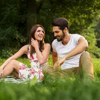 ilustrasi cinta bahagia/bbernard/Shutterstock