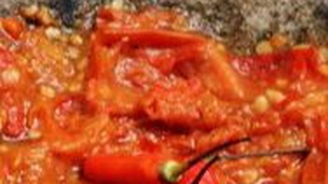 5 Resep Sambal Ala Chef Devina Hermawan, Dijamin Ketagihan dan Lupa Diet