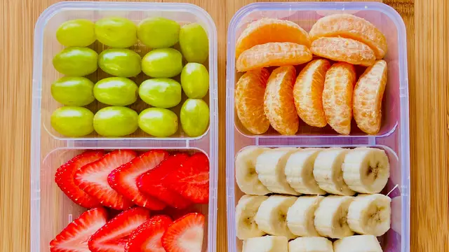 Memisahkan setiap jenis makanan