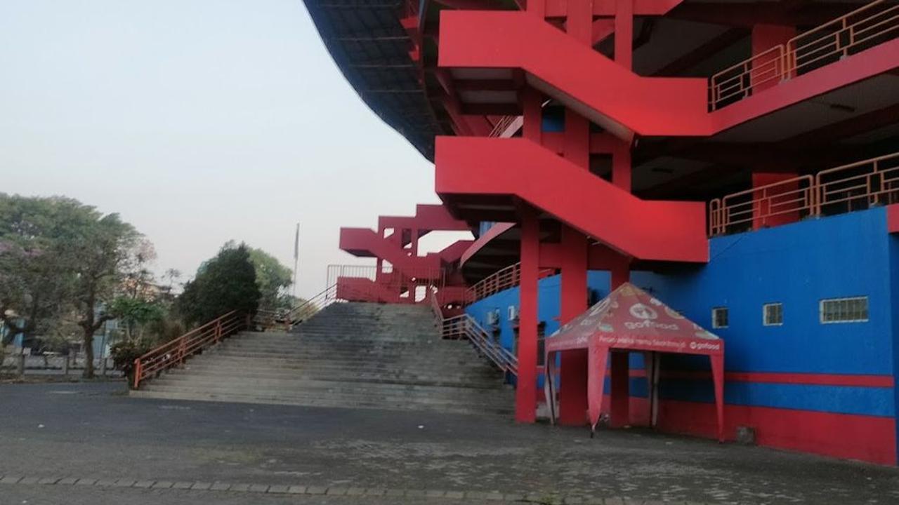 Stadion Tertua di Indonesia