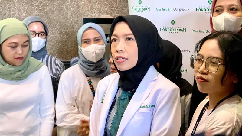 dr Indah Novitria dari RSPI - Puri Indah Mengatakan Bahwa Kembalian Permen Bukannya Uang Adalah Hal Sederhana yang Berkontribusi pada Kenaikkan Kasus Obesitas pada Anak (8/8/2023) (Foto: Liputan6.com/Ade Nasihudin)