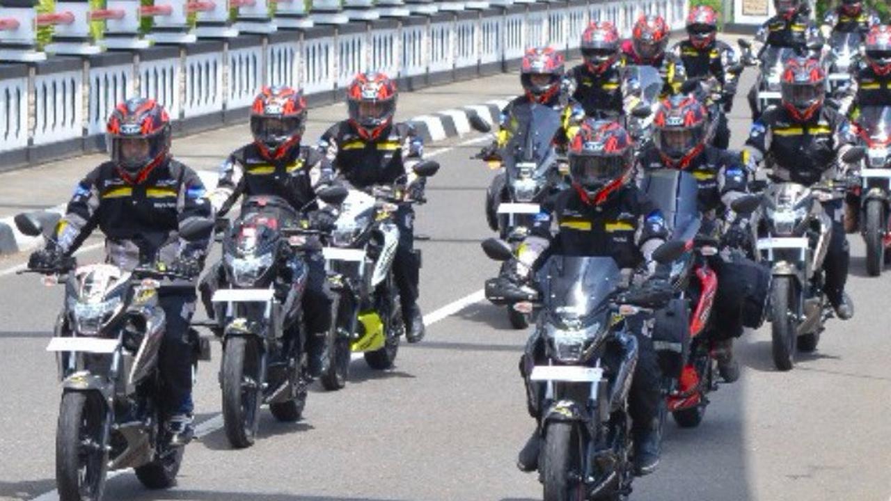Touring Suzuki Bandit (Dok. Otosia.com)