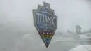 <p>Sementara, sumber yang mengetahui rencana misi juga menambahkan nama Stockton Rush, CEO dan pendiri perusahaan yang memimpin pelayaran, Ocean Gate. Hingga kini, Ocean Gate belum menanggapi permintaan konfirmasi. (AP Photo/Ed Komenda)</p>