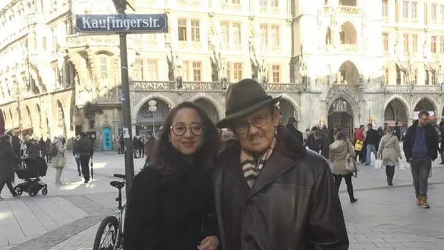 Potret Farrah Azizah Bareng Sang Kakek BJ Habibie (sumber: instagram/@farrahhab)