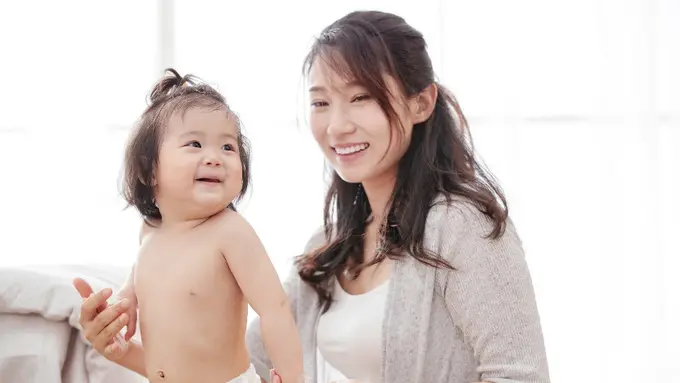 Popok yang Tepat Dapat Memengaruhi Stimulasi Tumbuh Kembang Motorik Bayi