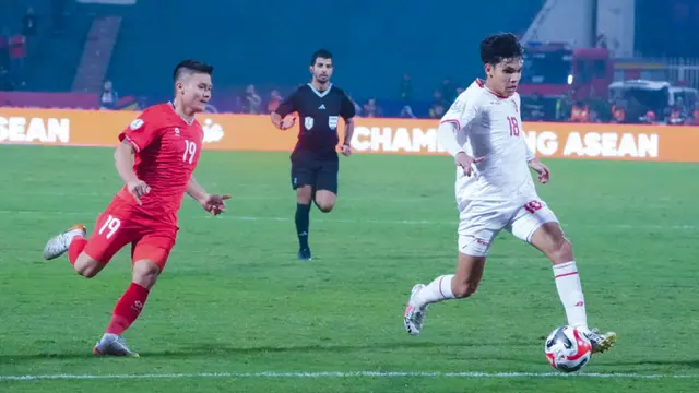 Foto: Perjuangan Pemain Timnas Indonesia saat Melawan Vietnam di Piala AFF 2024, Kalah Tipis