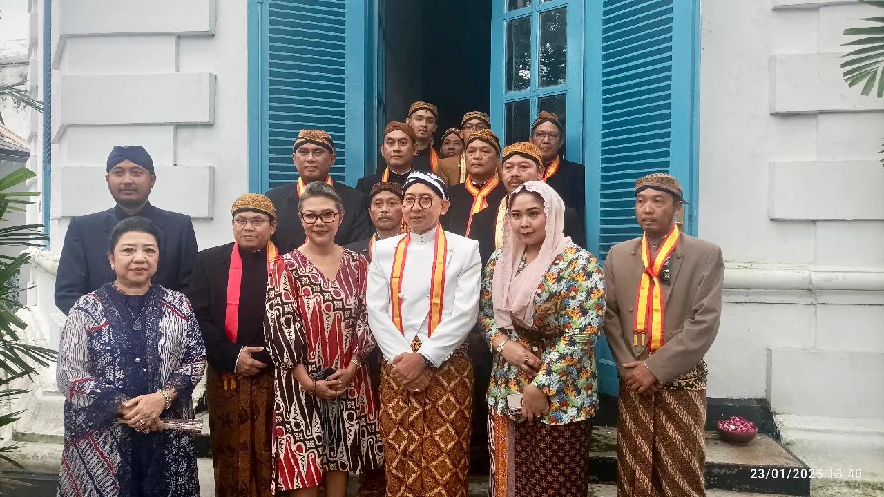 Fadli Zon Dituduh Lecehkan Adat Usai Naik Panggung Sanggabuwana, Maha Menteri Buka Suara