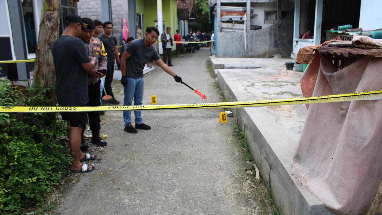 satpol pp tewas disabet sabit