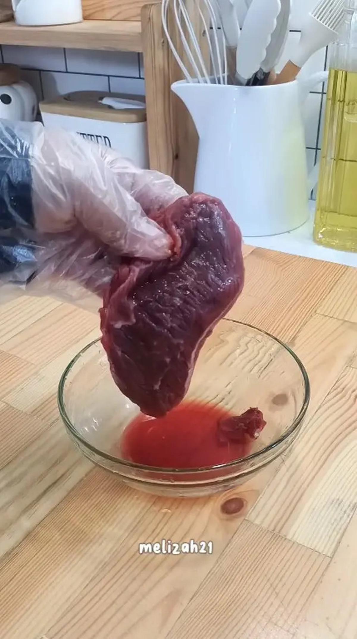 Biar Enggak Nyangkut di Leher, Ini Cara Masak Daging Kurban yang Empuk Maksimal