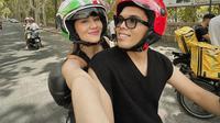 Thariq Halilintar dan Aaliyah Massaid bulan madu ke Italia. (dok. Instagram @thariqhalilintar/https://www.instagram.com/p/C-Poc3EJHMG/?img_index=1/Dinny Mutiah)