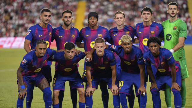 Starting XI Barcelona saat bertamu ke markas Rayo Vallecano di pekan ketiga La Liga 2025/2026 di Estadio de Vallecas, Senin (01/09/2025). (AP Photo/Manu Fernandez).
