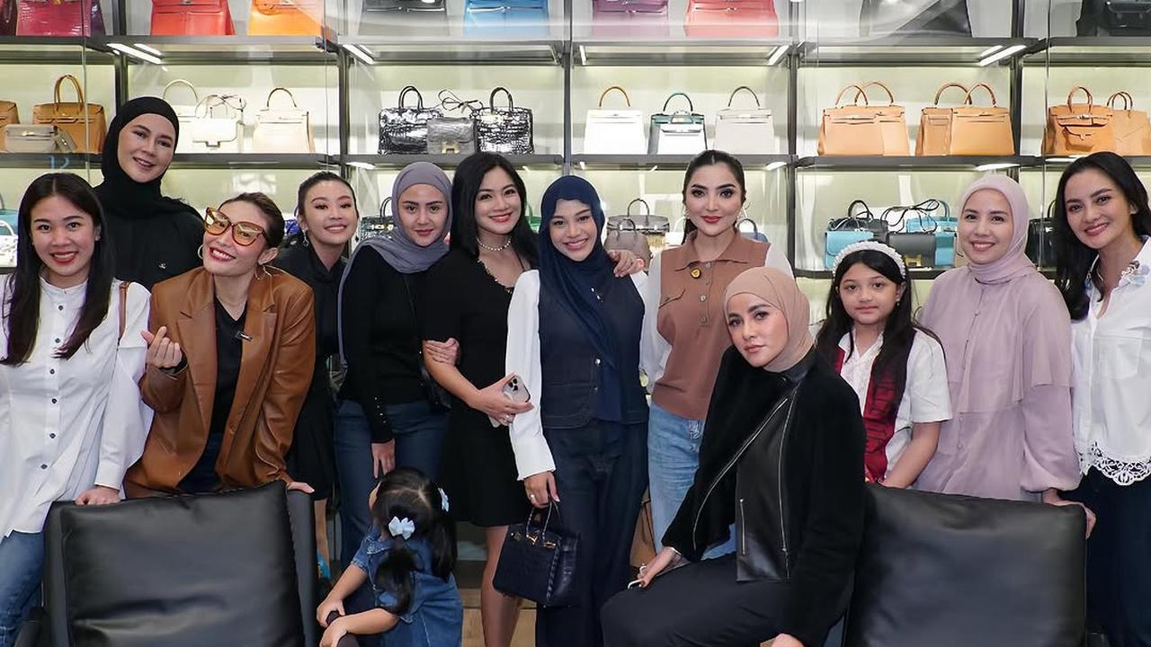 Potret Geng Artis Cendol Kembali Gelar Arisan di Awal 2025, Tetap Kompak dan Positif Vibes