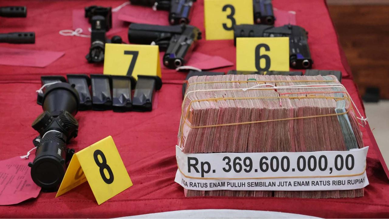 FOTO: Penampakan Senjata Api dan Amunisi yang Akan Diselundupkan kepada KKB Puncak Jaya