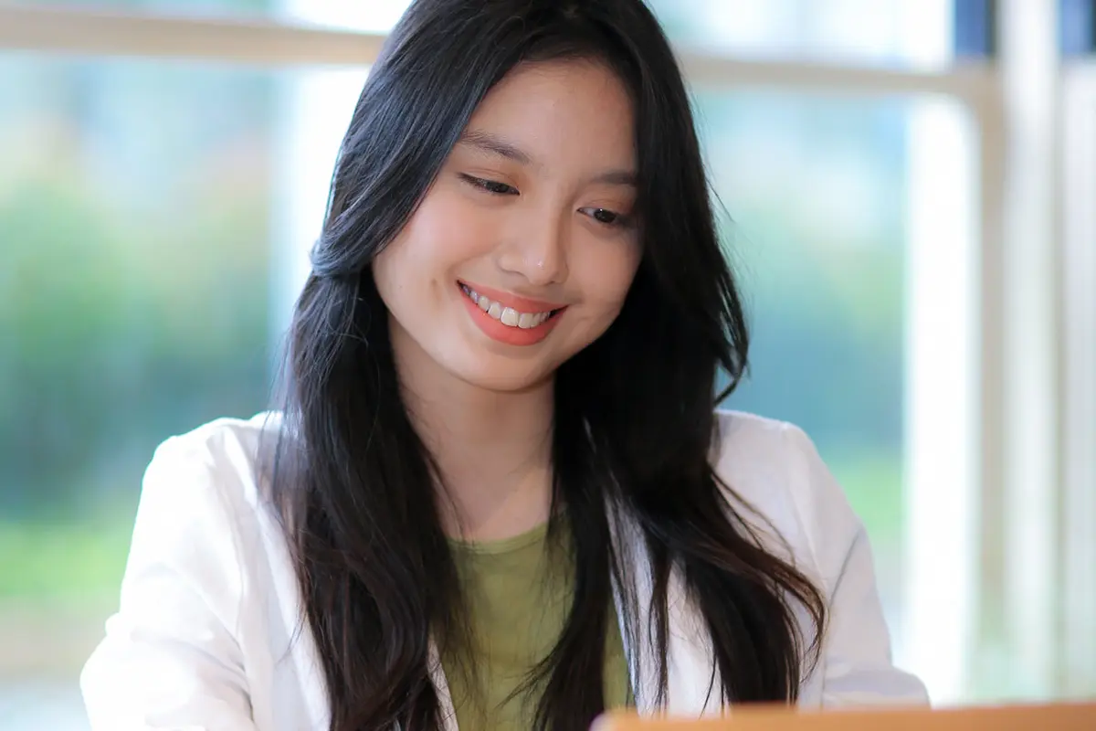wanita februari tentang hidup mandiri