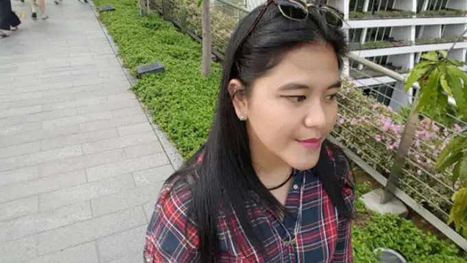 Bukan Diikat, Ini 5 Foto Kalau Kahiyang Ayu Suka Rambut Digerai