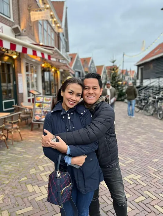 [Instagram/melanieputria]