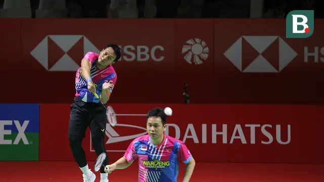 Foto: Didukung Ribuan Penonton Istora, Ahsan/Hendra Jinakkan Pasangan Denmark untuk Melaju ke 16 Besar Daihatsu Indonesia Masters 2022