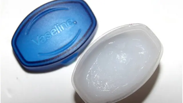 DIY bibir