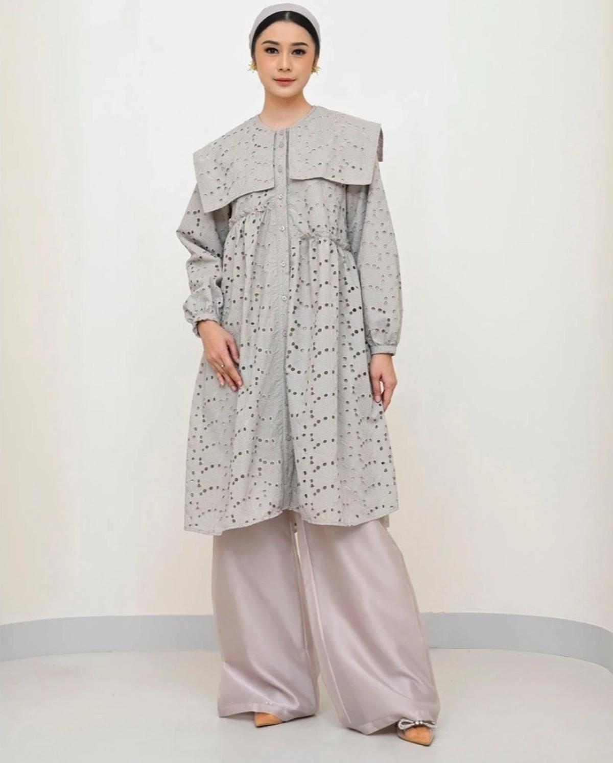 6 Inspirasi Baju Tunik Lebaran 2025 yang Wajib Kamu Coba! Tampil Anggun dan Modis dengan Pilihan Terbaik