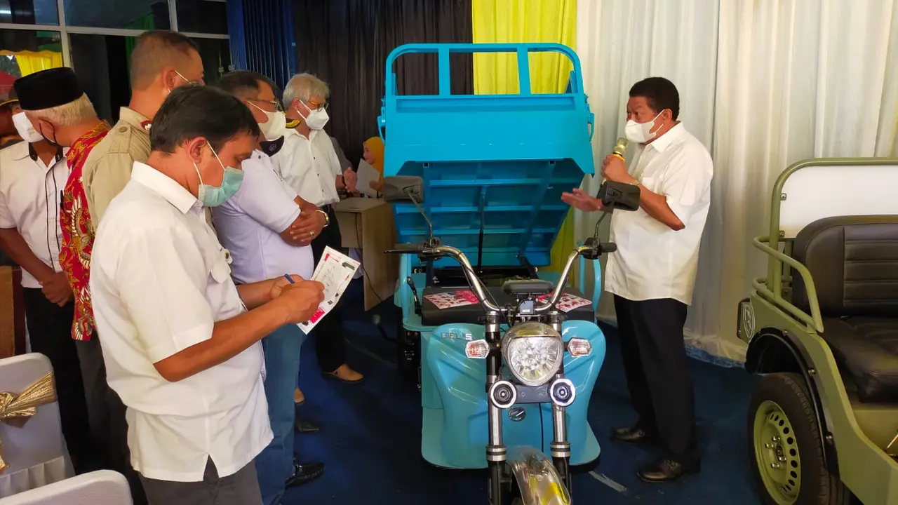 PT Solar Panel Indonesia (SPI) untuk memperluas jaringan pemasaran dan pelayanan Gerobak Listrik (Gelis)